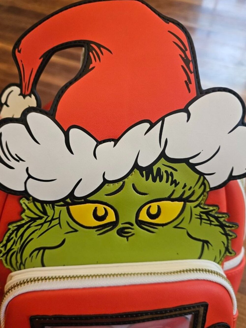 Loungefly DR Seuss Grinch LENTICULAR Heart MINI Backpack Brand New - Picture 15 of 15